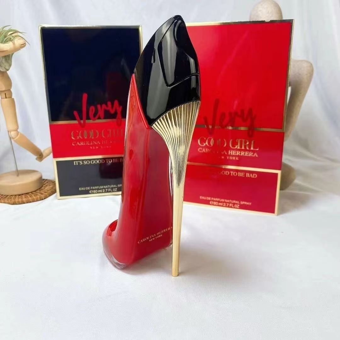 Carolina Herrera Very Good Gir - Eau De Parfum Women incelemesi ve fiyatı